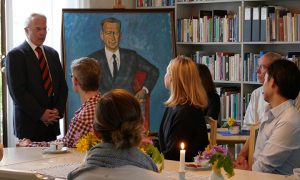 Henning Melber speaks at the commemoration in Uppsala